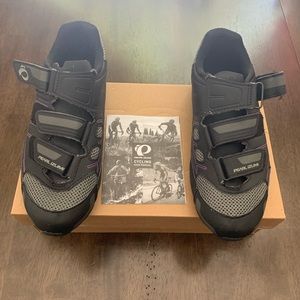 Pearl Izumi Women's All-Road III indoor cycling Shoe: Black size 10